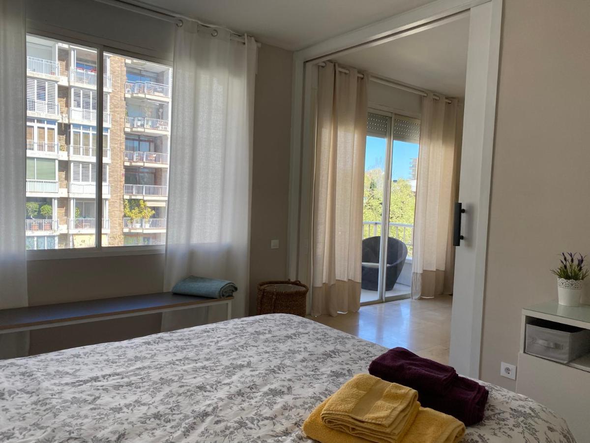 Precioso Y Tranquilo Apartamento Zona Alta Diagonal Barcelona Exterior photo